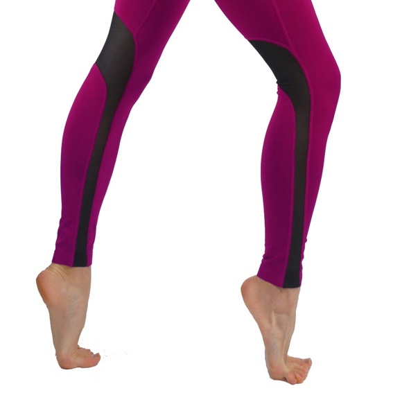 Workout Leggings With Mesh Solid Color  Magenta - Picture 3 of 3